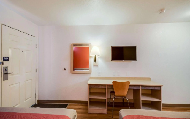 Motel 6 Bellingham, WA