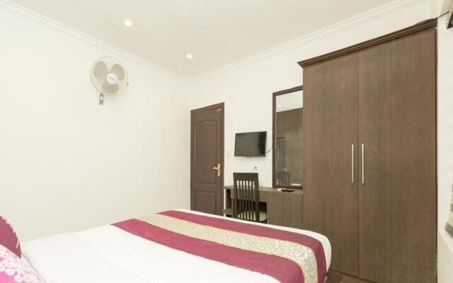 OYO 26990 Hotel Ivory Grande