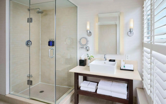 Radisson Blu Toronto Downtown