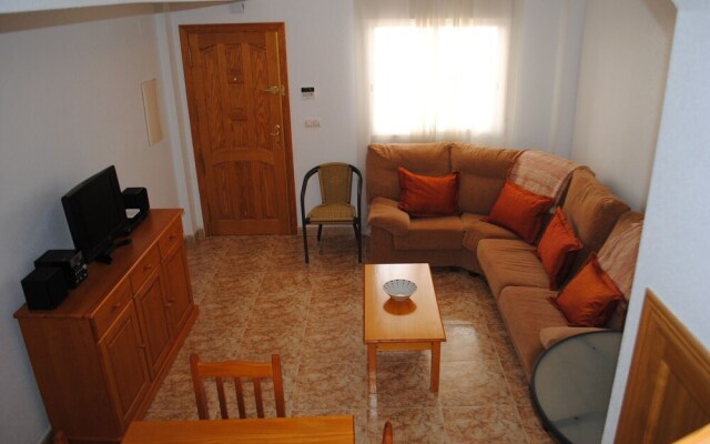 Lovely 2-bed House in Punta Prima, Orihuela Costa