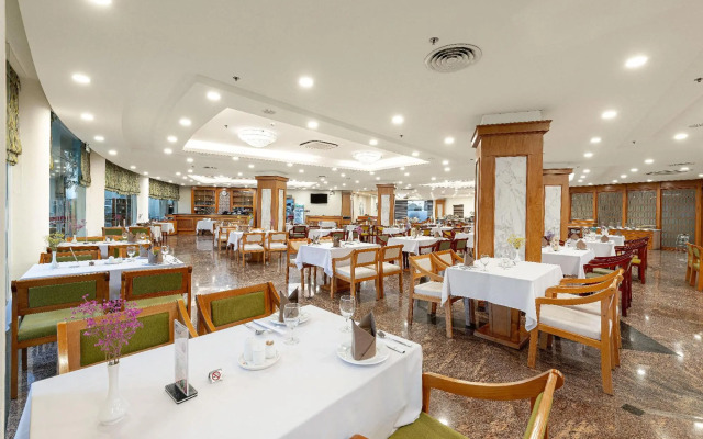 Sunflower International Village