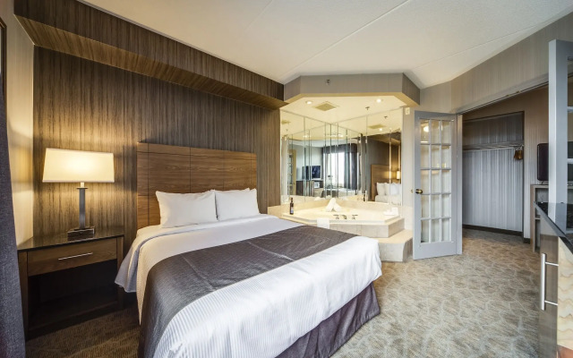 Monte Carlo Inn Airport Suites