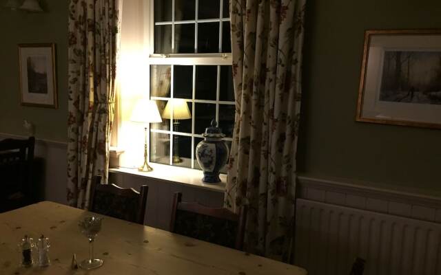 Red Lion Inn Partney