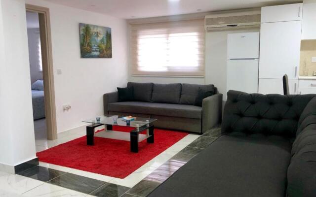 Seafront - 2 bedroom Modern