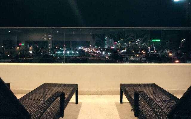 Sea Garden Hotel