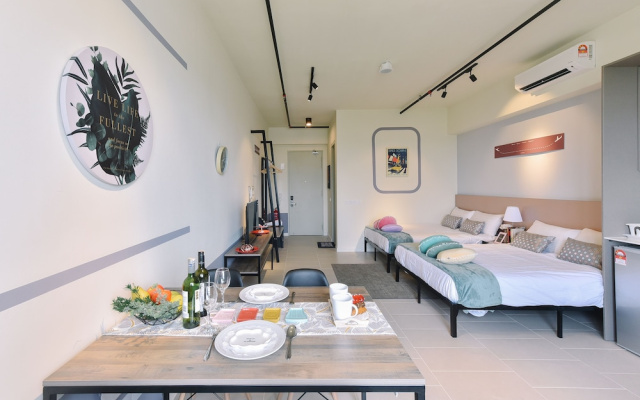 Tamarind Suites by SubHome