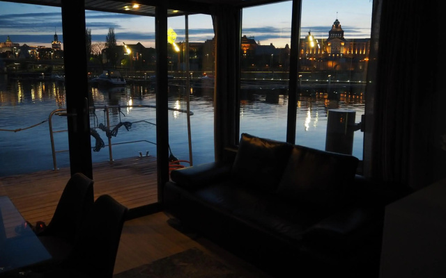 Hausboot - Domy na wodzie - Houseboat Porta Mare - Odradream