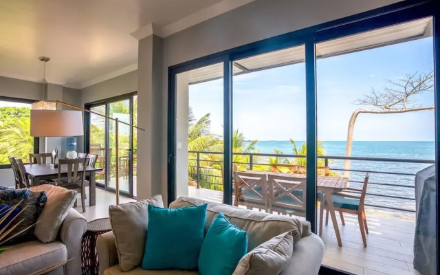 Oceanfront Sunset Gecko Condo - Ground Floor 1A