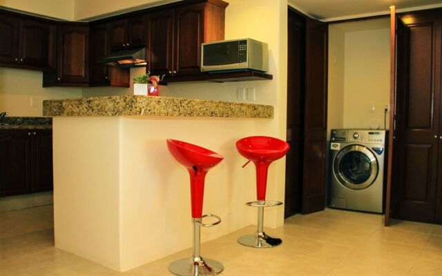 Luna Maya condo free access to Beach club