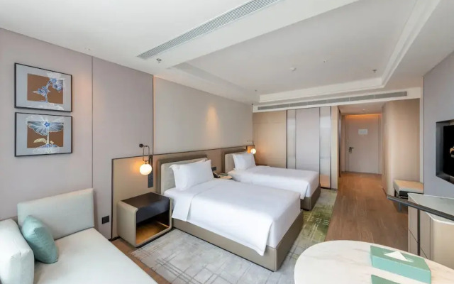 Nanjing Yangzi River Conference Center Longshan Lake Hotel