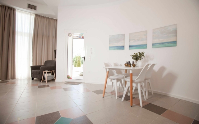 Zennova 33 Kallithea Blue Paradise