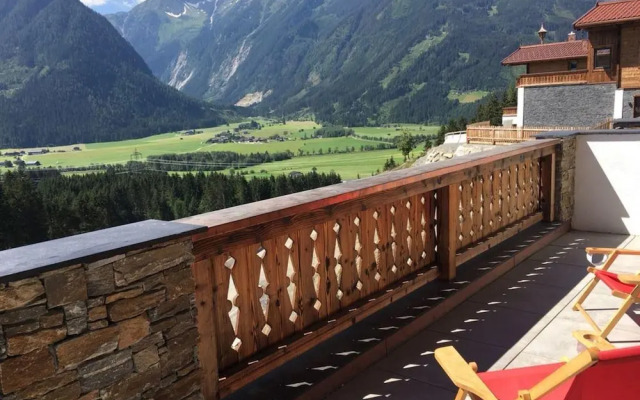 Luxury Chalet in Neukirchen near Wildkogel Ski Arena