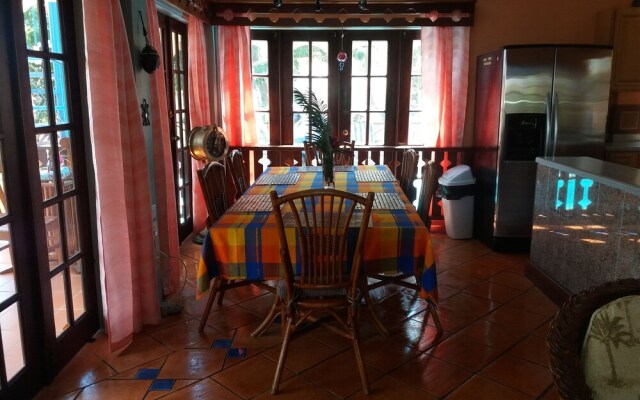 Reef View Pavilion Villas and Condos