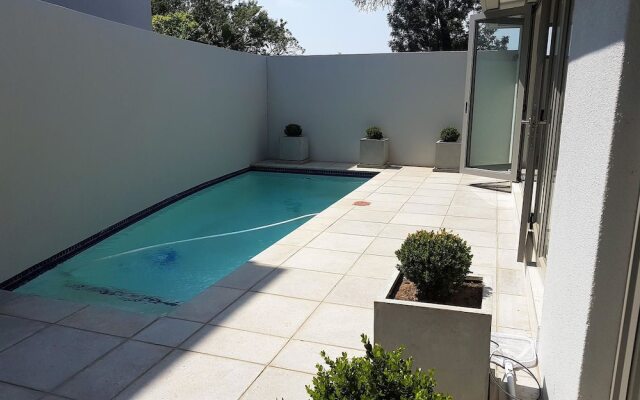 Sandton Executive Suites on Daisy