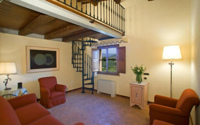 Sovana Hotel & Resort