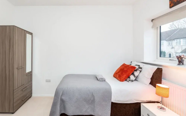 2BR Apt-sleeps 5-accessible-central Dartford