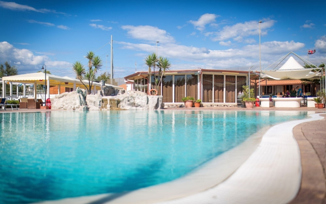 Bungalow Near The Sea 10