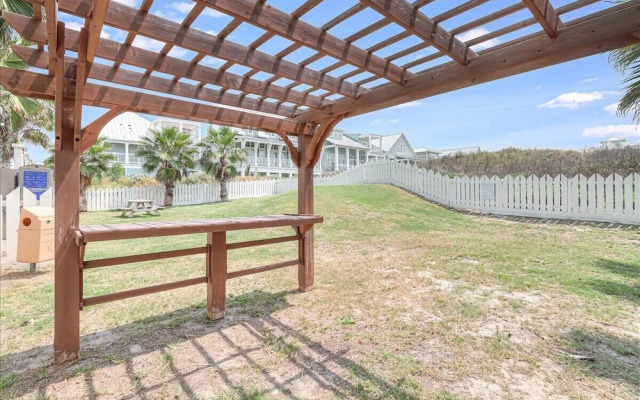 Ships and Giggles 276 HI