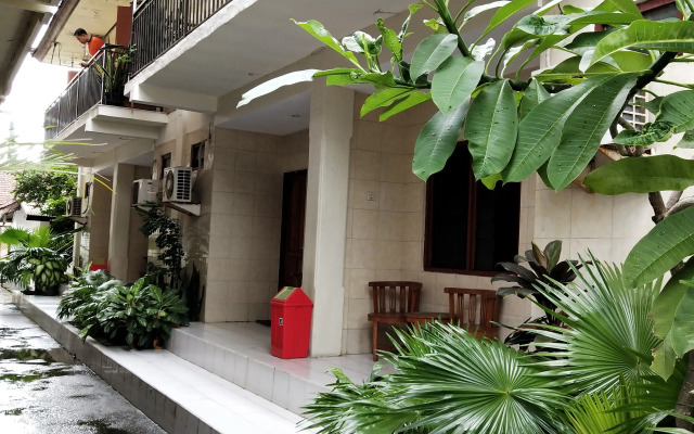 Hotel Darmadi by ZUZU