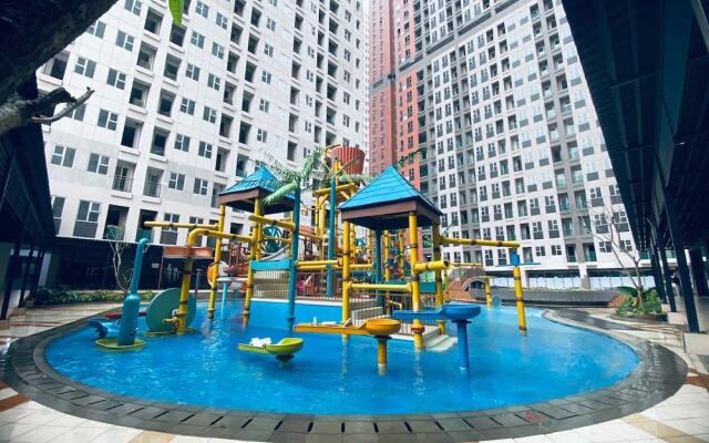 Transpark Juanda Bekasi by 21 Room
