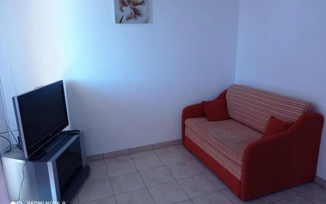 Studio apartment with balcony