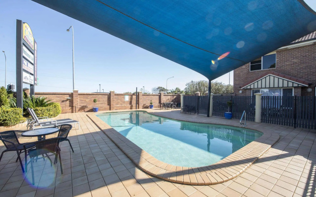Cotswold Motor Inn