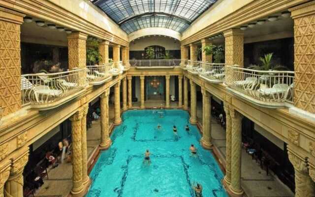 Gellert Budapest Suites