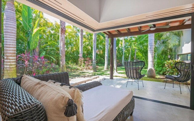 Sunny Vacation Villa 46