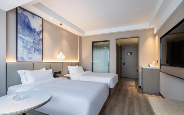 Xinhuating Business Hotel