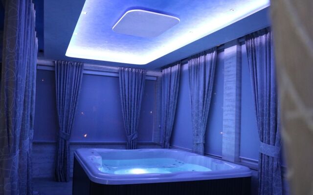 Hotel Maksim