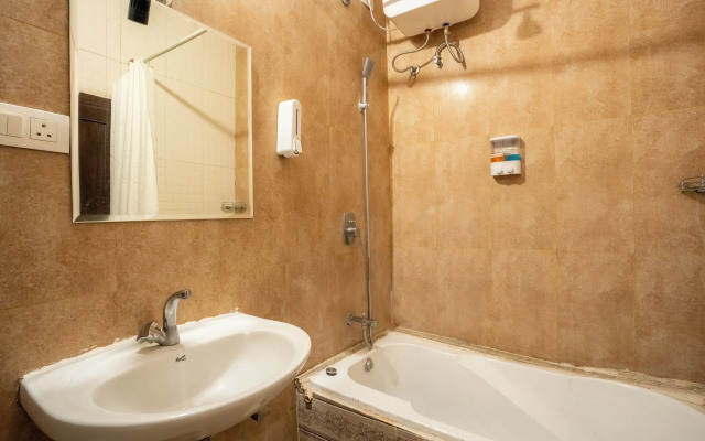 4 Seasons Suites