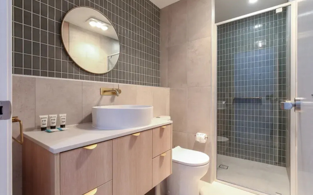 Stunning 1-bed Bayside Apartment With Superb Views