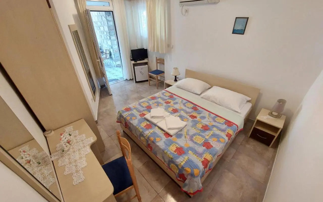 Vala Apartments