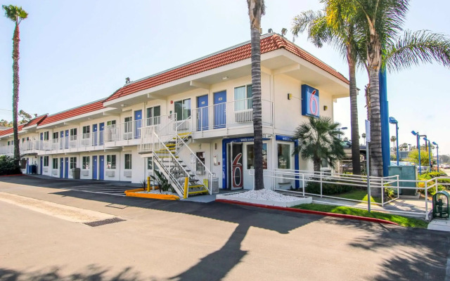 Motel 6 La Mesa, CA - San Diego