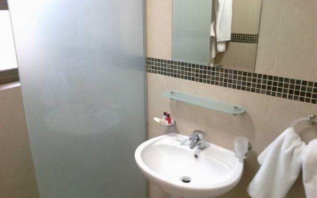 Clermont Hotel Suites