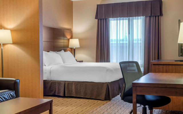 Best Western Plus Bathurst Hotel & Suites
