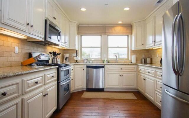 282 Harloe Ave.