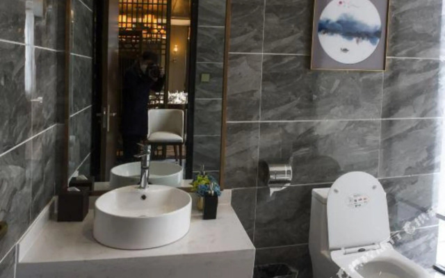 Chongqing Tongcheng Zhiguang Hotel (Tongnan Branch)