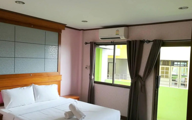 Phongkaew Hotel