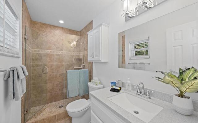 Close to Vanderbilt Beach home!