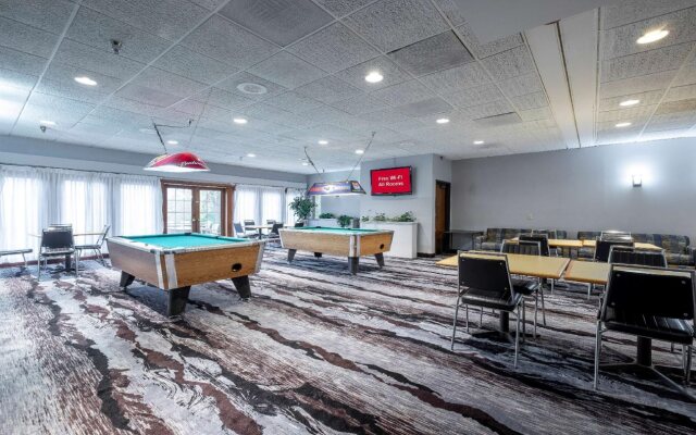 Fulton Hotel - Oswego Riverfront