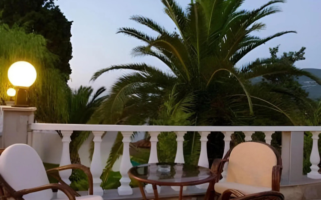 Hotel Dionyssos