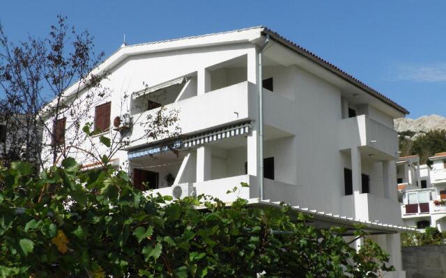 Sersic - Two Bedroom