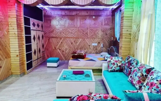 Majestic Mountain Bhaiji Guest House