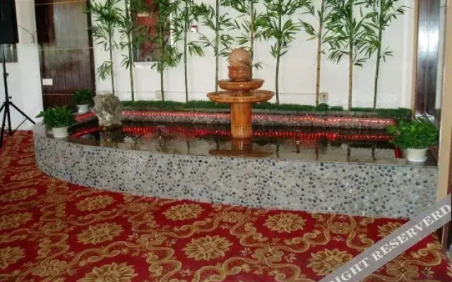 Xinyu Holiday Hotel