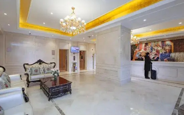 Vienna Hotel (Huangmei Store)