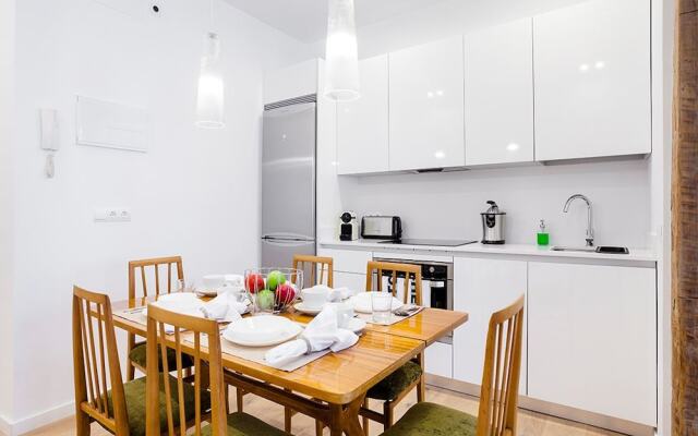 Malasaña Apartments By Flatsweethome