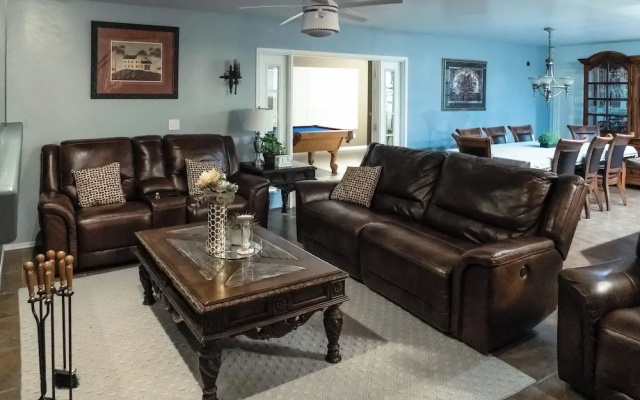 Spacious, Fully Equipped 5BR Home w/ Pool