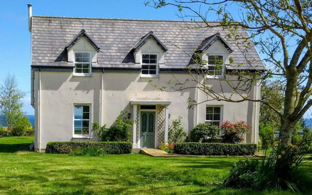 Stonebank House