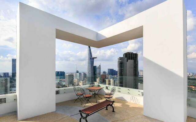 Decox The Art of Beauty - Saigon Royal
